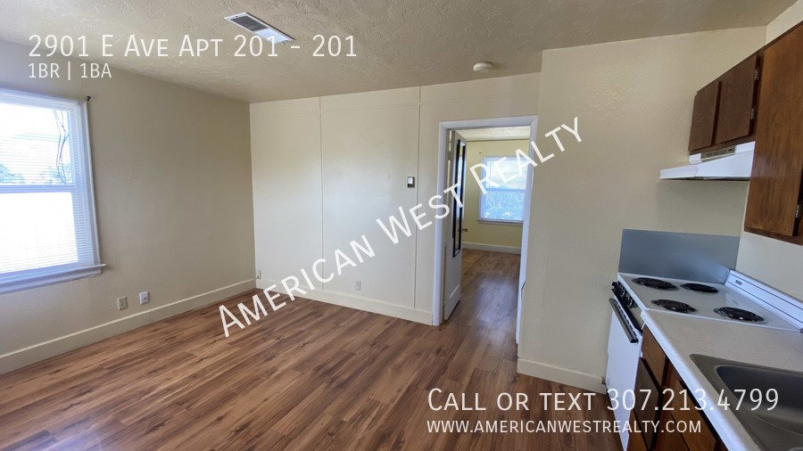 Upstairs 1bed/1bath property image