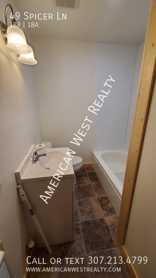 49 Spicer Ln property image