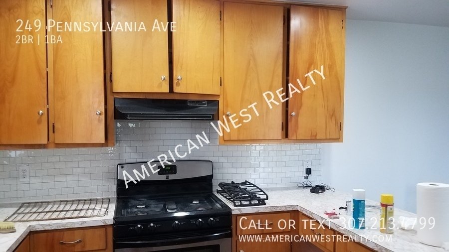 Cute 2 Bedroom house with a garage property image