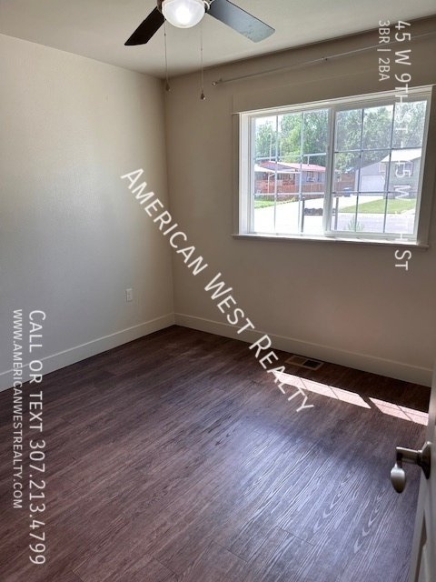 45 W 9th St property image