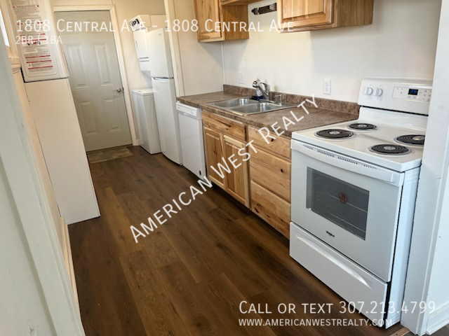 2bed/1bath renovated apartment property image