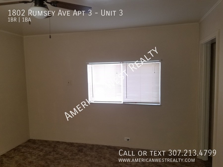 Nice efficiency apartment with utilities property image