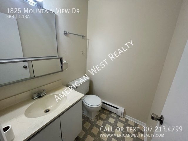 3 Bed, 1.5 Bath Townhouse property image