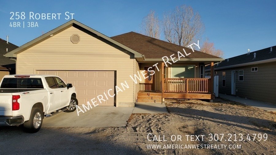 258 Robert St property image