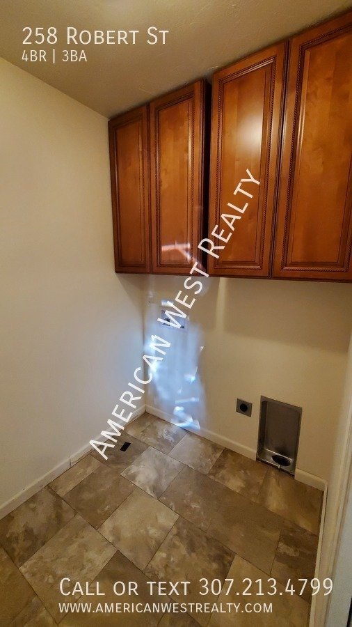 258 Robert St property image