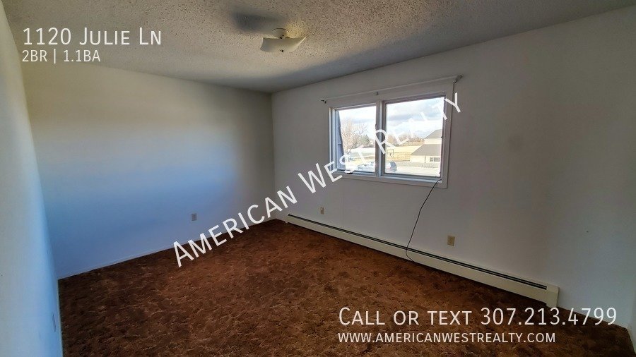 1120 Julie Lane property image