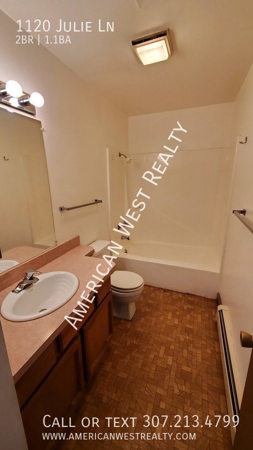 1120 Julie Lane property image