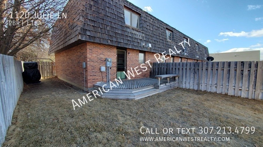 1120 Julie Lane property image