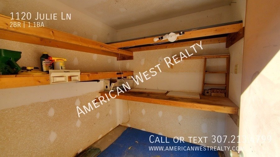 1120 Julie Lane property image