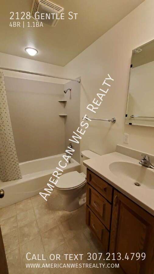 4 Bed, 1.5 Bath House property image