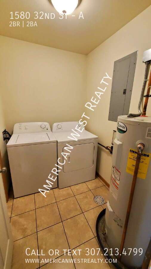 2bed/2bath Duplex property image