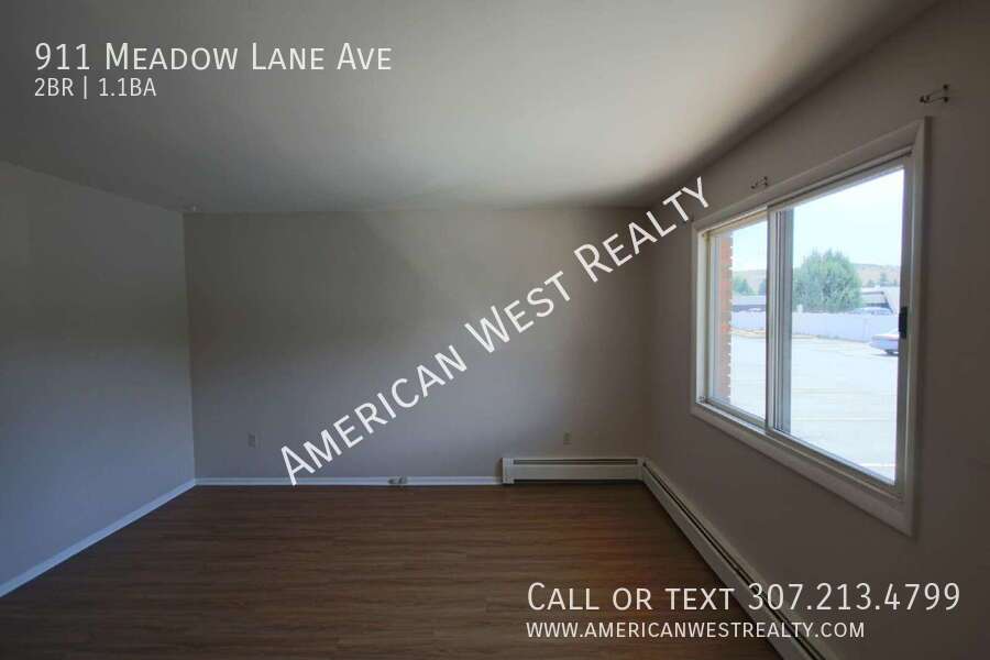 2bed/1.5bath townhome property image