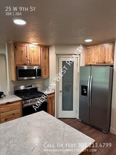 Beautiful 3 bed, 2 bath property image