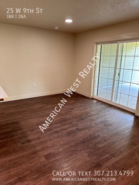 Beautiful 3 bed, 2 bath property image