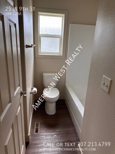 Beautiful 3 bed, 2 bath property image