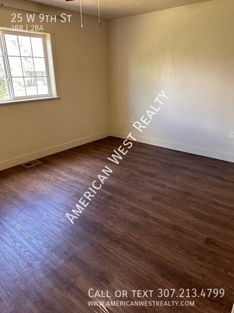 Beautiful 3 bed, 2 bath property image