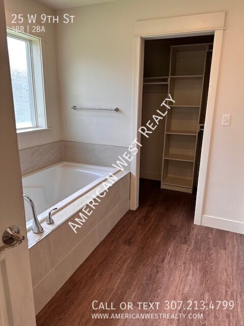 Beautiful 3 bed, 2 bath property image