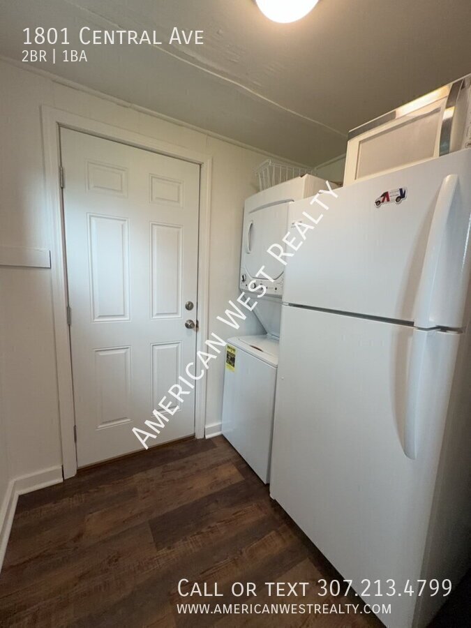 2bed/1bath with washer/dryer property image