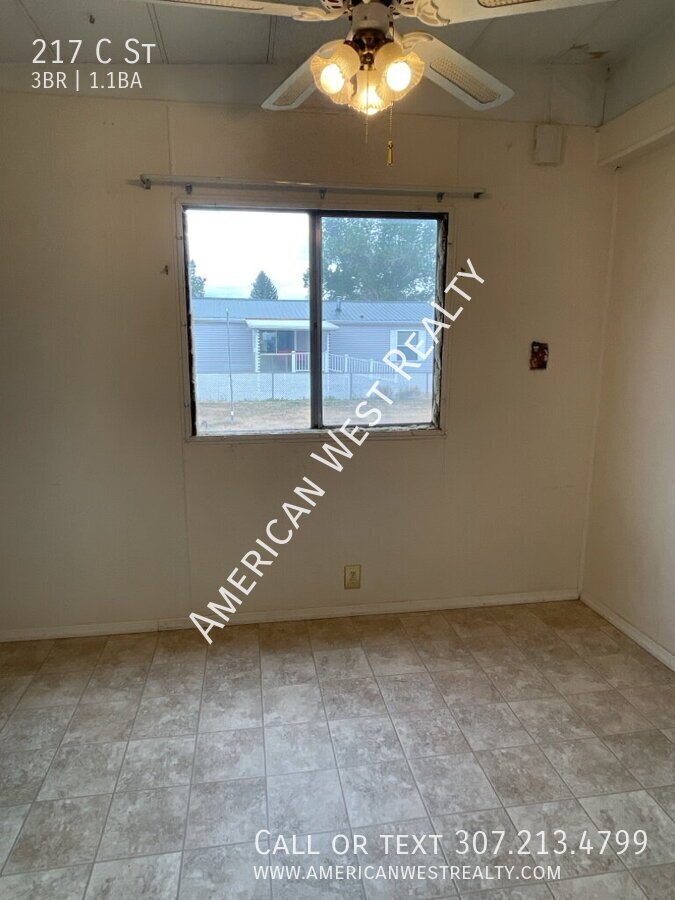 217 C St property image