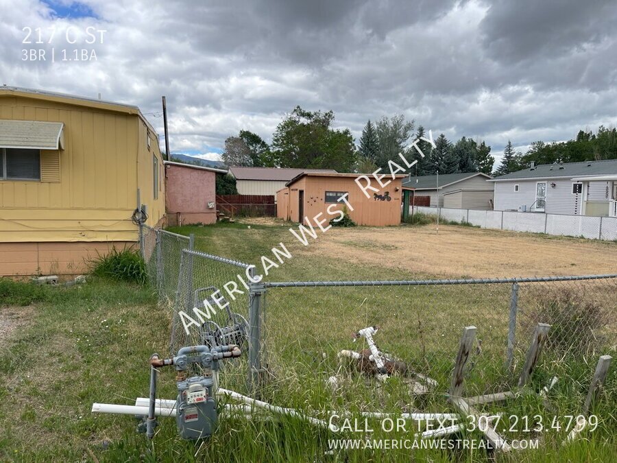 217 C St property image