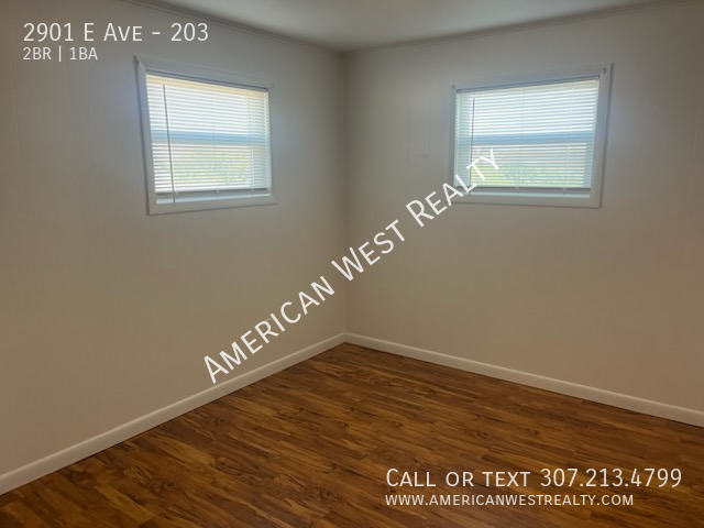 2bed/1bath downstairs unit property image