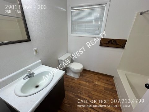 2bed/1bath downstairs unit property image