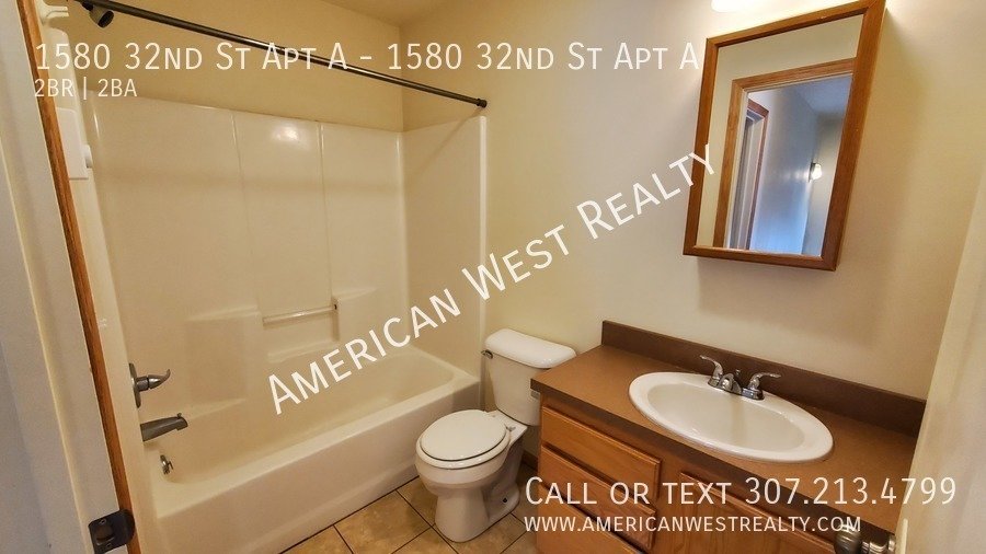 2bed/2bath Duplex property image